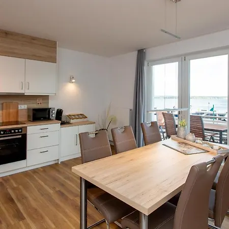 Becci's P6a8 Apartment *